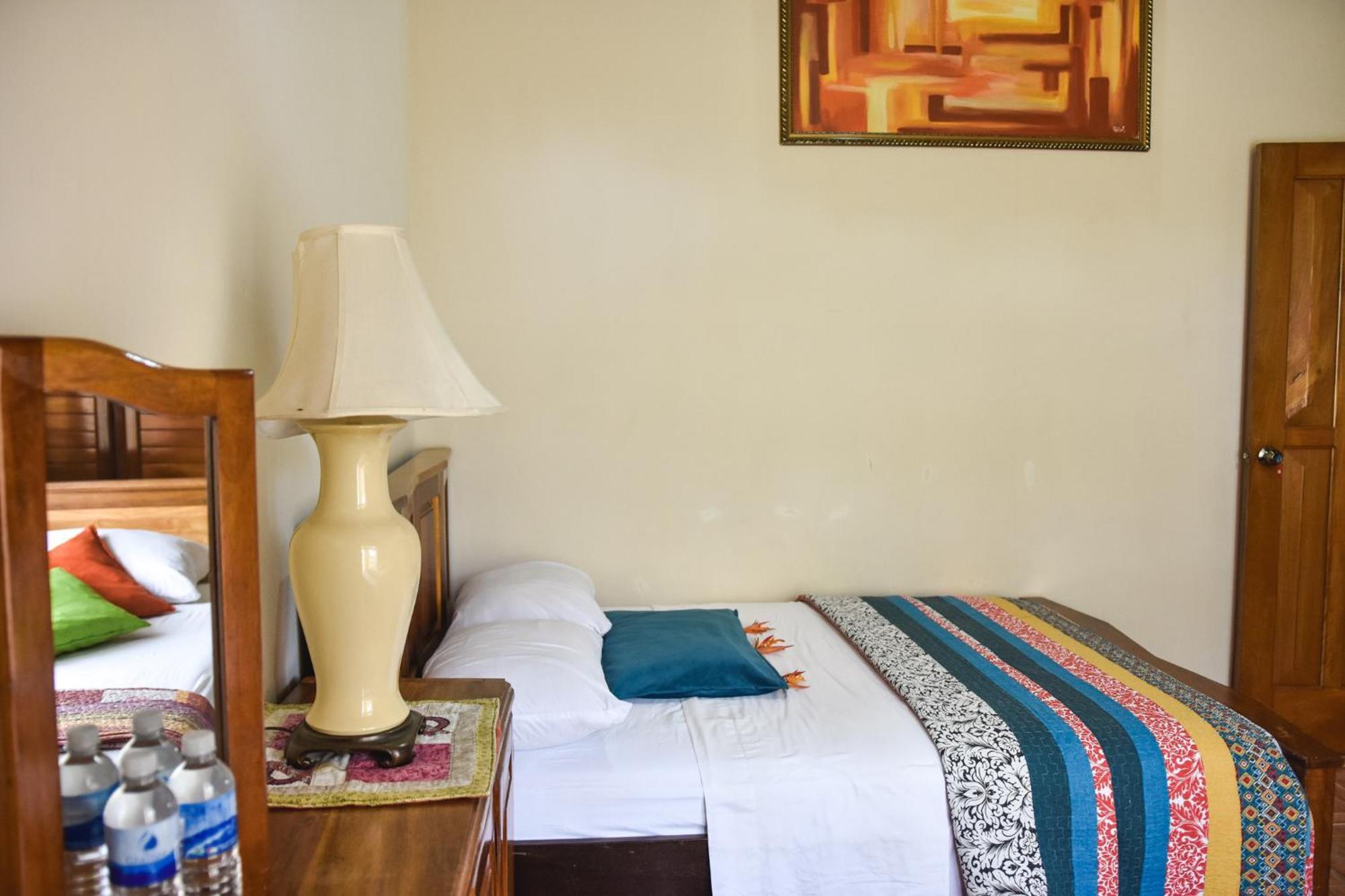 Casa Cora Bed And Breakfast Carmona Esterno foto