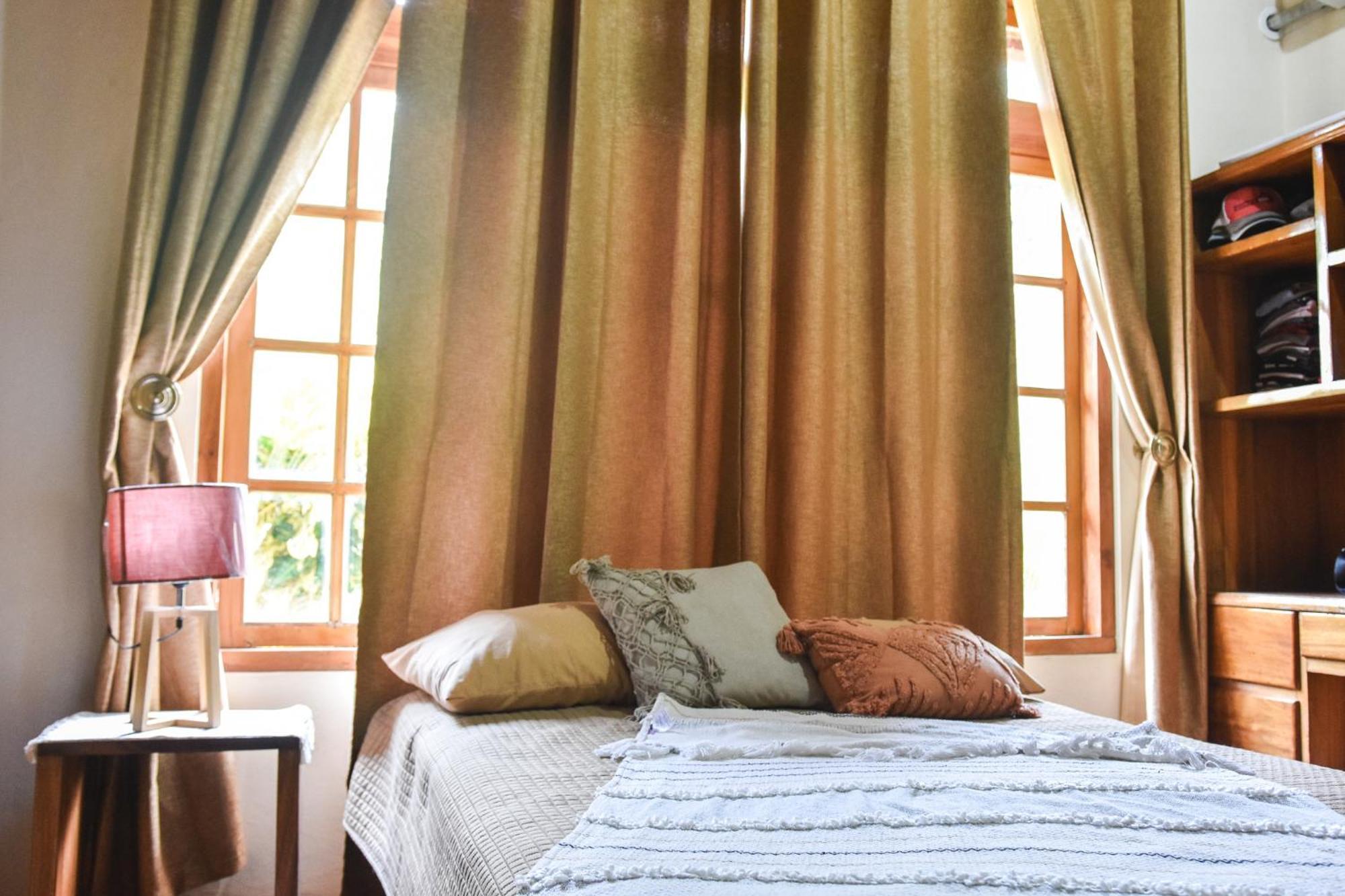 Casa Cora Bed And Breakfast Carmona Esterno foto